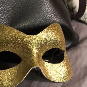 Meet your Posher, Jenn